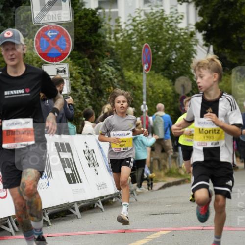 30.08.2026 - Blankeneser Heldenlauf Patografie http://msf.ph/oto/10094310 30.08.2026 09:37:11 Ziel 1330, 1393, 1525, 1696, 3506, 3629 meine-sportfotos.de