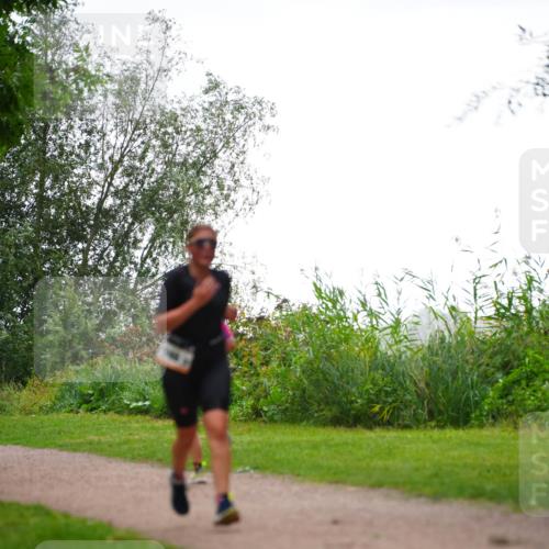 30.08.2026 - Elbe Triathlon Hamburg LAZAROV Photography http://msf.ph/oto/10094311 30.08.2026 15:42:25 Laufen  meine-sportfotos.de