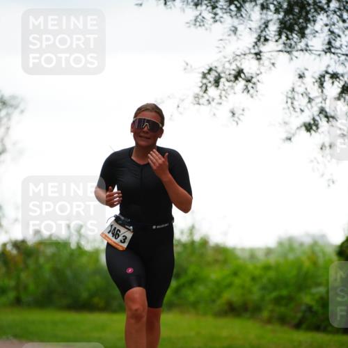 30.08.2026 - Elbe Triathlon Hamburg LAZAROV Photography http://msf.ph/oto/10094319 30.08.2026 15:42:28 Laufen 146, 3 meine-sportfotos.de