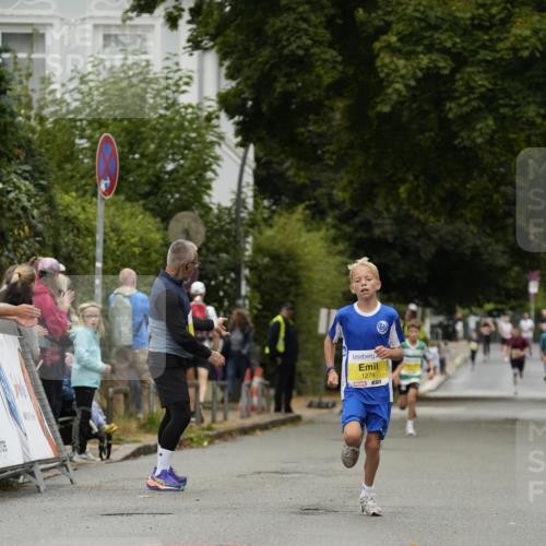 30.08.2026 - Blankeneser Heldenlauf Patografie http://msf.ph/oto/10094326 30.08.2026 09:37:16 Ziel 1279, 1330, 1393, 1696, 3629 meine-sportfotos.de