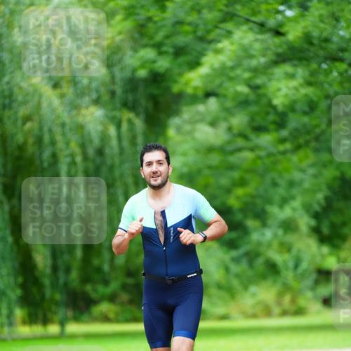 30.08.2026 - Elbe Triathlon Hamburg LAZAROV Photography http://msf.ph/oto/10094339 30.08.2026 17:08:42 Laufen  meine-sportfotos.de