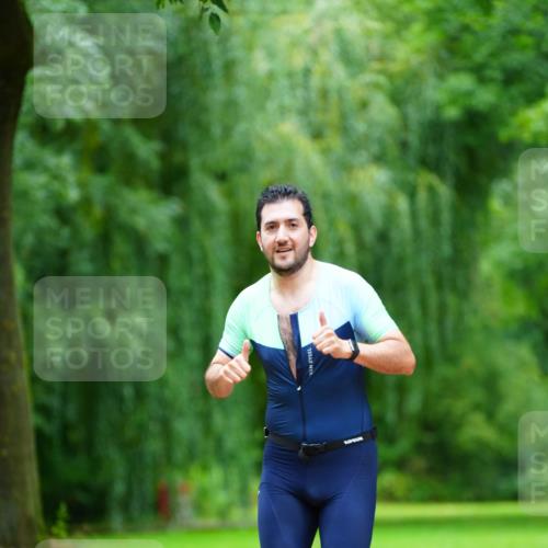 30.08.2026 - Elbe Triathlon Hamburg LAZAROV Photography http://msf.ph/oto/10094343 30.08.2026 17:08:42 Laufen  meine-sportfotos.de