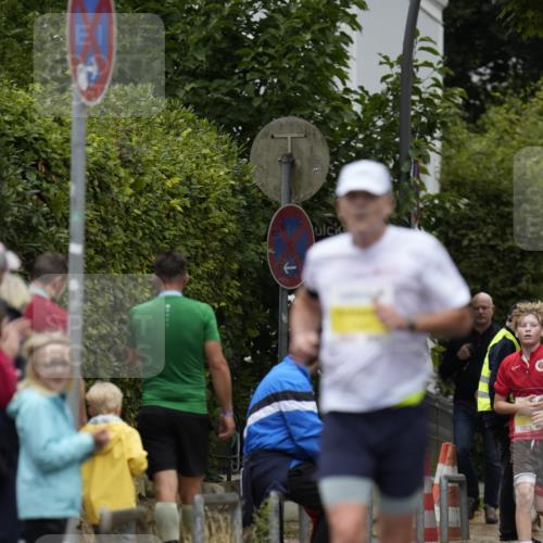 30.08.2026 - Blankeneser Heldenlauf Patografie http://msf.ph/oto/10094388 30.08.2026 09:38:41 Ziel 1147, 1237, 1534, 1536 meine-sportfotos.de