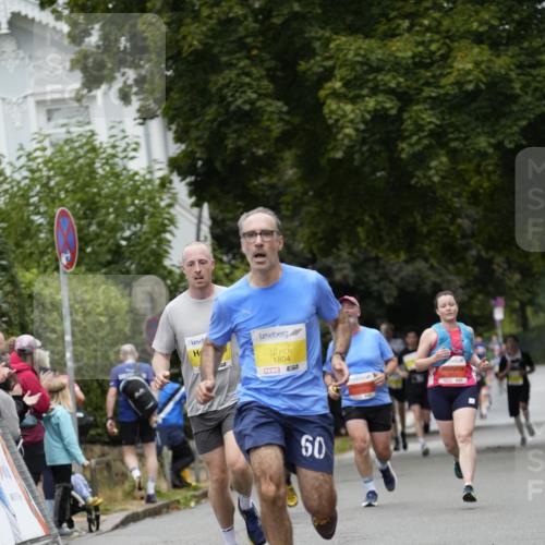 30.08.2026 - Blankeneser Heldenlauf Patografie http://msf.ph/oto/10094407 30.08.2026 09:39:08 Ziel 1112, 1336, 1700, 1804, 3523 meine-sportfotos.de