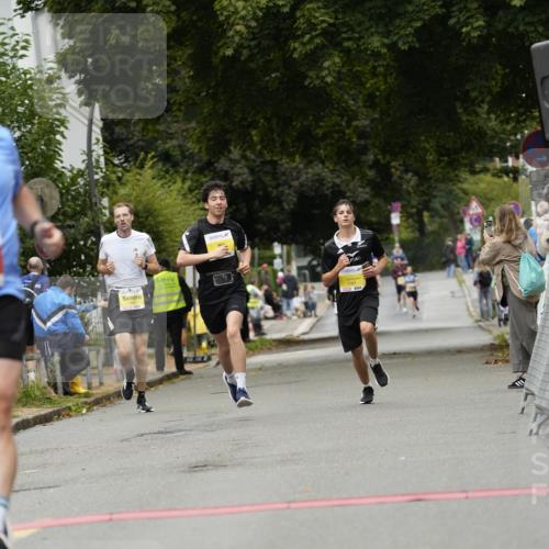 30.08.2026 - Blankeneser Heldenlauf Patografie http://msf.ph/oto/10094413 30.08.2026 09:39:15 Ziel 1336, 1745, 1781, 1804, 3507, 3523, 3709 meine-sportfotos.de