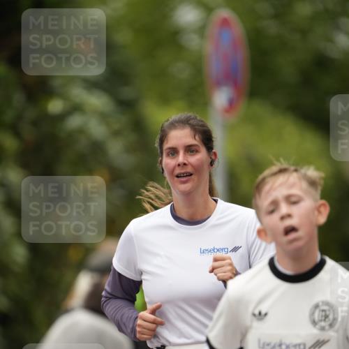 30.08.2026 - Blankeneser Heldenlauf Patografie http://msf.ph/oto/10094471 30.08.2026 09:40:55 Ziel 1320, 1412, 1618, 1706, 1740, 3714 meine-sportfotos.de