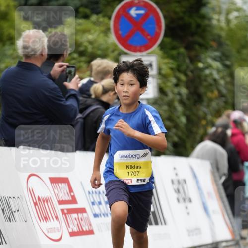 30.08.2026 - Blankeneser Heldenlauf Patografie http://msf.ph/oto/10094477 30.08.2026 09:41:03 Ziel 1320, 1618, 1705, 1706, 1707, 3552, 3615, 3715 meine-sportfotos.de