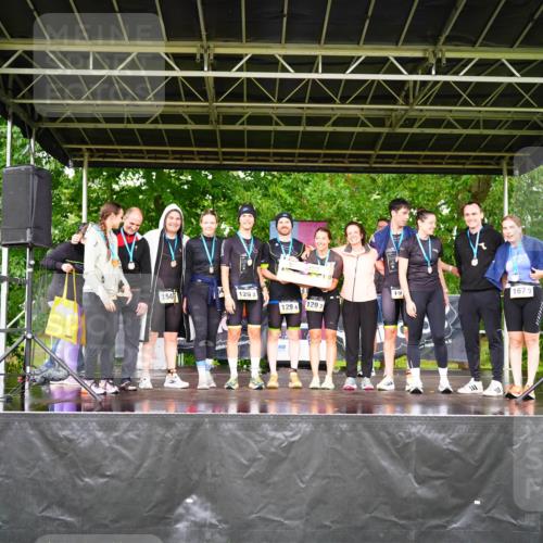 30.08.2026 - Elbe Triathlon Hamburg LAZAROV Photography http://msf.ph/oto/10094497 30.08.2026 16:16:58 Siegerehrung 154, 129, 2, 1294, 1293, 167, 3 meine-sportfotos.de