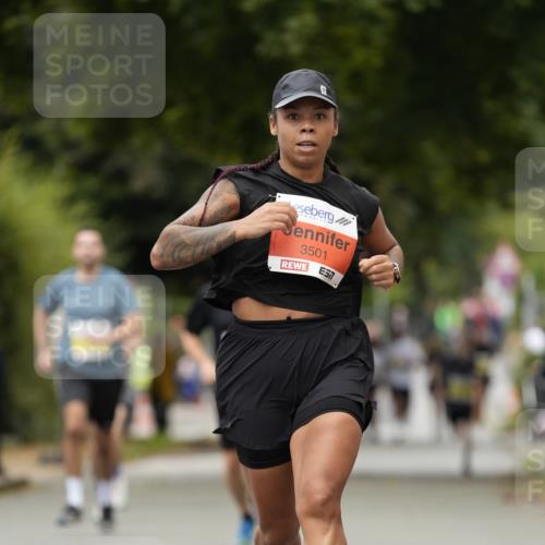30.08.2026 - Blankeneser Heldenlauf Patografie http://msf.ph/oto/10094504 30.08.2026 09:41:21 Ziel 1368, 1369, 1421, 1523, 1604, 1666, 3501, 3677, 3725 meine-sportfotos.de