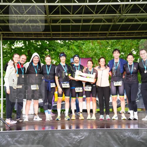 30.08.2026 - Elbe Triathlon Hamburg LAZAROV Photography http://msf.ph/oto/10094511 30.08.2026 16:17:02 Siegerehrung 54, 541, 129, 2, 154, 129, 4, 129, 3, 107, 4, 1673 meine-sportfotos.de