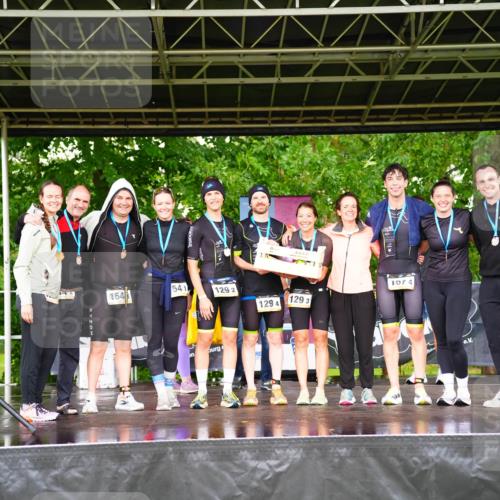 30.08.2026 - Elbe Triathlon Hamburg LAZAROV Photography http://msf.ph/oto/10094513 30.08.2026 16:17:02 Siegerehrung 541, 1074, 129, 2, 154, 1294, 129, 3, 1673 meine-sportfotos.de