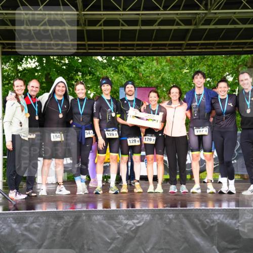 30.08.2026 - Elbe Triathlon Hamburg LAZAROV Photography http://msf.ph/oto/10094518 30.08.2026 16:17:03 Siegerehrung 541, 154, 129, 2, 129, 4, 129, 3, 107, 4, 1673 meine-sportfotos.de