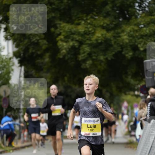 30.08.2026 - Blankeneser Heldenlauf Patografie http://msf.ph/oto/10094521 30.08.2026 09:41:35 Ziel 1105, 1165, 1331 meine-sportfotos.de