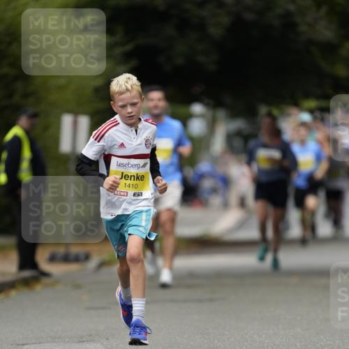 30.08.2026 - Blankeneser Heldenlauf Patografie http://msf.ph/oto/10094553 30.08.2026 09:42:11 Ziel 1010, 1197, 1267, 1410, 1418 meine-sportfotos.de
