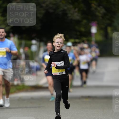 30.08.2026 - Blankeneser Heldenlauf Patografie http://msf.ph/oto/10094555 30.08.2026 09:42:13 Ziel 1010, 1410, 1418, 1752 meine-sportfotos.de