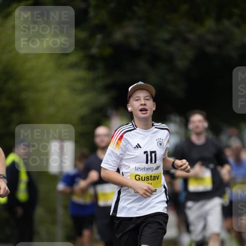 30.08.2026 - Blankeneser Heldenlauf Patografie http://msf.ph/oto/10094569 30.08.2026 09:42:32 Ziel 1255, 1546, 1631, 1715, 1743 meine-sportfotos.de