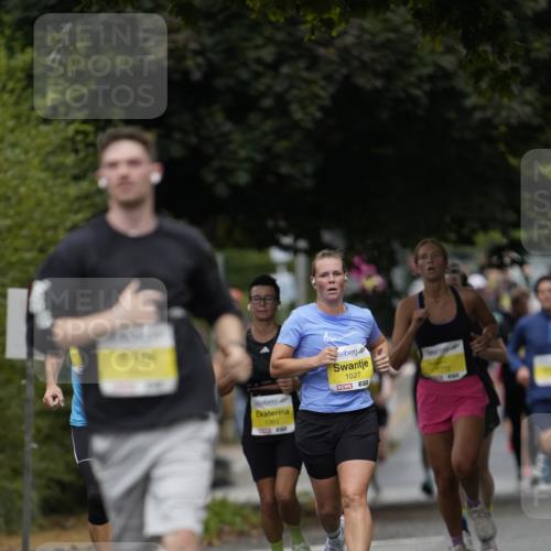 30.08.2026 - Blankeneser Heldenlauf Patografie http://msf.ph/oto/10094572 30.08.2026 09:42:37 Ziel 1255, 1631, 1632, 1652 meine-sportfotos.de