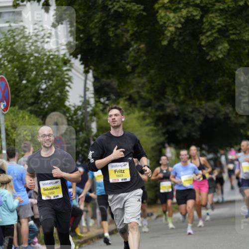 30.08.2026 - Blankeneser Heldenlauf Patografie http://msf.ph/oto/10094575 30.08.2026 09:42:40 Ziel 1219, 1255, 1631, 1632, 1652, 1653 meine-sportfotos.de