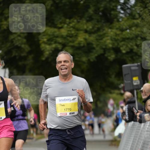 30.08.2026 - Blankeneser Heldenlauf Patografie http://msf.ph/oto/10094588 30.08.2026 09:42:50 Ziel 1027, 1084, 1155, 1163, 1219, 1363, 1653, 1770, 1771, 1772 meine-sportfotos.de