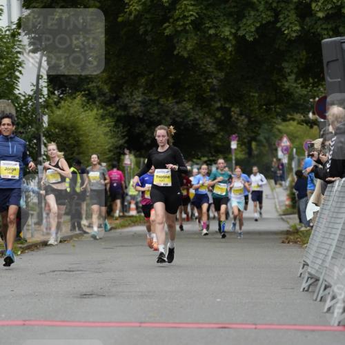 30.08.2026 - Blankeneser Heldenlauf Patografie http://msf.ph/oto/10094589 30.08.2026 09:42:55 Ziel 1025, 1027, 1041, 1155, 1163, 1363, 1488, 1770, 1771, 1772 meine-sportfotos.de