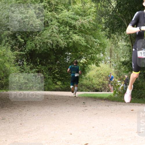 30.08.2026 - Elbe Triathlon Hamburg Antke Förster http://msf.ph/oto/10094622 30.08.2026 09:37:56 Laufen 194 meine-sportfotos.de