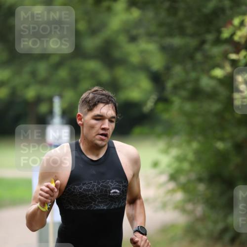 30.08.2026 - Elbe Triathlon Hamburg Antke Förster http://msf.ph/oto/10094627 30.08.2026 09:22:07 Laufen  meine-sportfotos.de