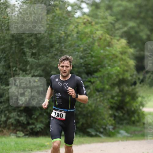 30.08.2026 - Elbe Triathlon Hamburg Antke Förster http://msf.ph/oto/10094639 30.08.2026 09:23:24 Laufen 190 meine-sportfotos.de