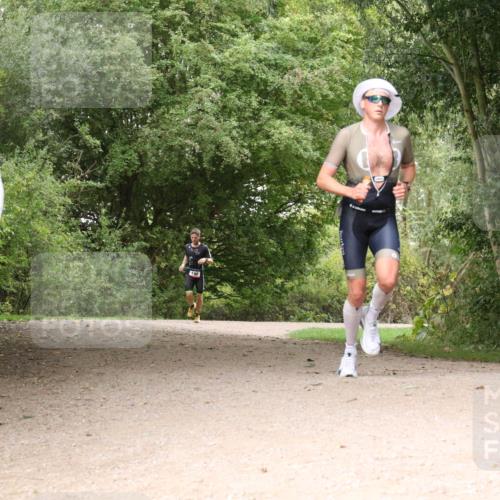 30.08.2026 - Elbe Triathlon Hamburg Antke Förster http://msf.ph/oto/10094650 30.08.2026 09:38:55 Laufen 190 meine-sportfotos.de