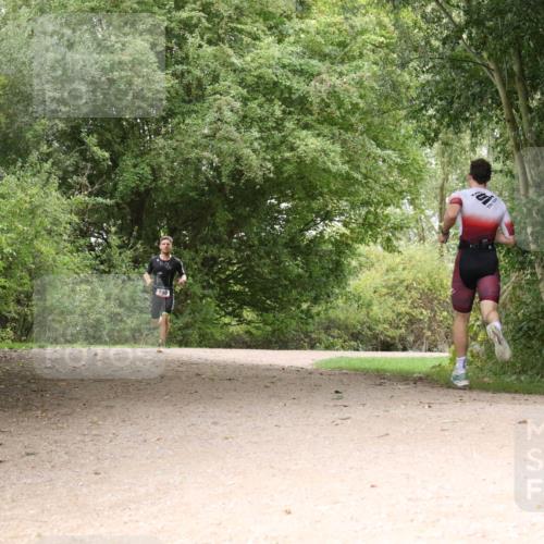 30.08.2026 - Elbe Triathlon Hamburg Antke Förster http://msf.ph/oto/10094654 30.08.2026 09:38:56 Laufen 190 meine-sportfotos.de