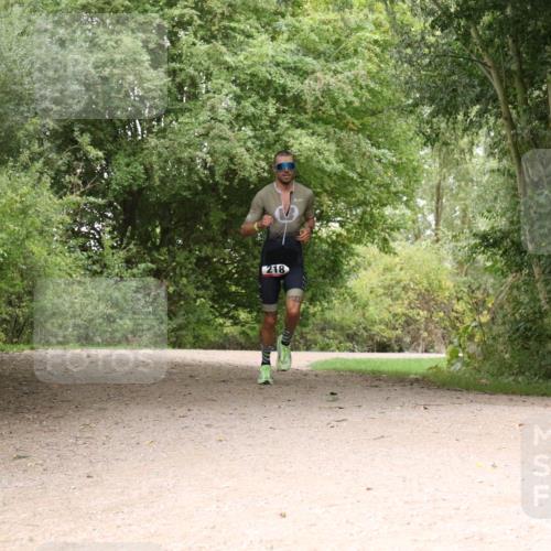 30.08.2026 - Elbe Triathlon Hamburg Antke Förster http://msf.ph/oto/10094666 30.08.2026 09:40:12 Laufen 218 meine-sportfotos.de