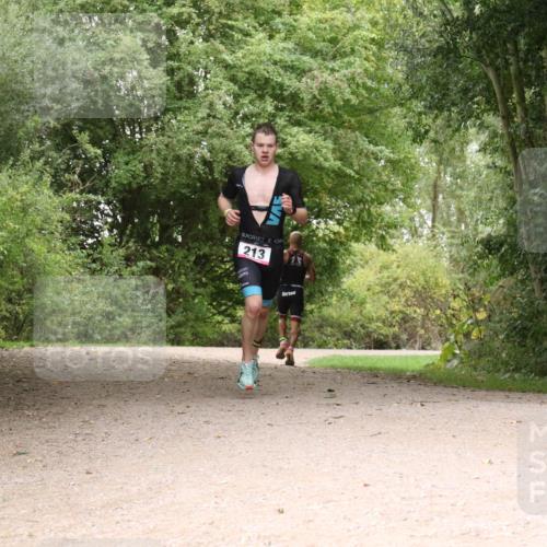 30.08.2026 - Elbe Triathlon Hamburg Antke Förster http://msf.ph/oto/10094676 30.08.2026 09:41:18 Laufen 213 meine-sportfotos.de