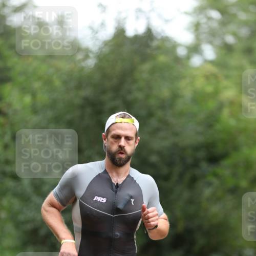 30.08.2026 - Elbe Triathlon Hamburg Antke Förster http://msf.ph/oto/10094685 30.08.2026 09:25:30 Laufen 189 meine-sportfotos.de