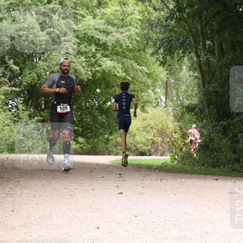30.08.2026 - Elbe Triathlon Hamburg Antke Förster http://msf.ph/oto/10094718 30.08.2026 09:43:19 Laufen 189 meine-sportfotos.de