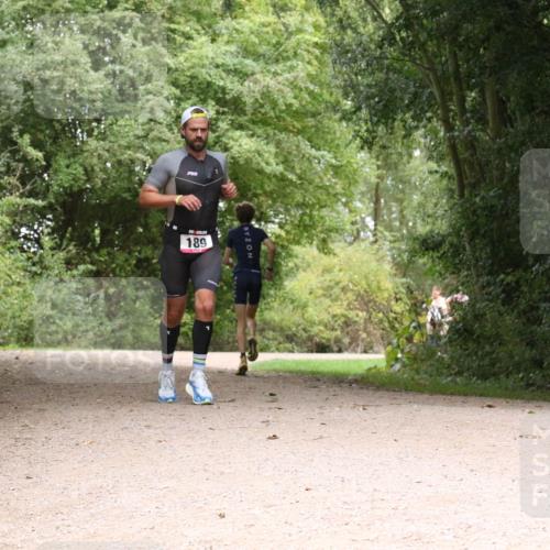 30.08.2026 - Elbe Triathlon Hamburg Antke Förster http://msf.ph/oto/10094720 30.08.2026 09:43:20 Laufen 189 meine-sportfotos.de