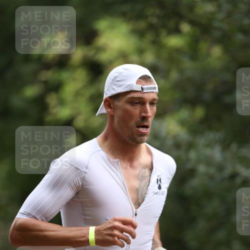 30.08.2026 - Elbe Triathlon Hamburg Antke Förster http://msf.ph/oto/10094747 30.08.2026 09:27:54 Laufen  meine-sportfotos.de