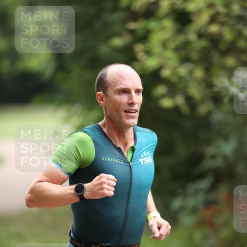 30.08.2026 - Elbe Triathlon Hamburg Antke Förster http://msf.ph/oto/10094761 30.08.2026 09:29:30 Laufen  meine-sportfotos.de