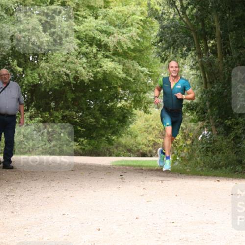 30.08.2026 - Elbe Triathlon Hamburg Antke Förster http://msf.ph/oto/10094778 30.08.2026 09:45:44 Laufen  meine-sportfotos.de