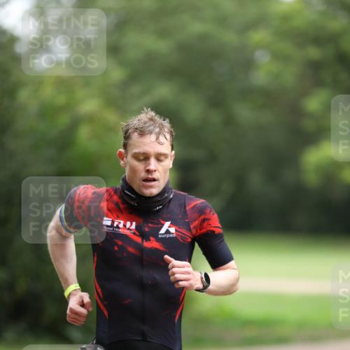 30.08.2026 - Elbe Triathlon Hamburg Antke Förster http://msf.ph/oto/10094805 30.08.2026 09:31:45 Laufen  meine-sportfotos.de