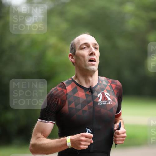 30.08.2026 - Elbe Triathlon Hamburg Antke Förster http://msf.ph/oto/10094819 30.08.2026 09:31:53 Laufen 227 meine-sportfotos.de