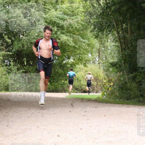 30.08.2026 - Elbe Triathlon Hamburg Antke Förster http://msf.ph/oto/10094822 30.08.2026 09:48:26 Laufen  meine-sportfotos.de