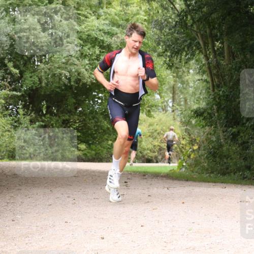 30.08.2026 - Elbe Triathlon Hamburg Antke Förster http://msf.ph/oto/10094824 30.08.2026 09:48:27 Laufen  meine-sportfotos.de
