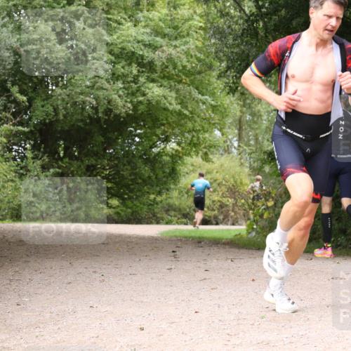 30.08.2026 - Elbe Triathlon Hamburg Antke Förster http://msf.ph/oto/10094826 30.08.2026 09:48:27 Laufen  meine-sportfotos.de