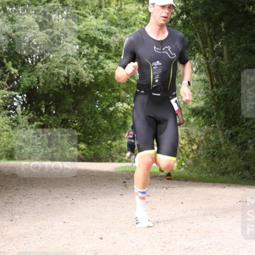 30.08.2026 - Elbe Triathlon Hamburg Antke Förster http://msf.ph/oto/10094834 30.08.2026 09:48:47 Laufen  meine-sportfotos.de