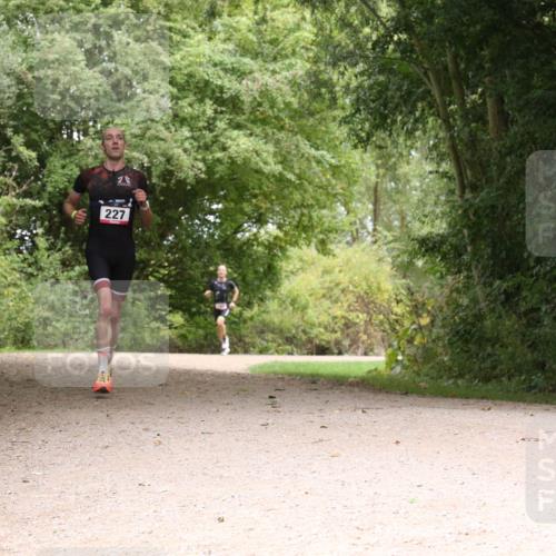 30.08.2026 - Elbe Triathlon Hamburg Antke Förster http://msf.ph/oto/10094838 30.08.2026 09:49:27 Laufen 227 meine-sportfotos.de
