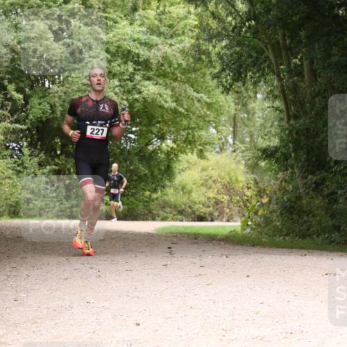 30.08.2026 - Elbe Triathlon Hamburg Antke Förster http://msf.ph/oto/10094840 30.08.2026 09:49:27 Laufen 2, 227 meine-sportfotos.de