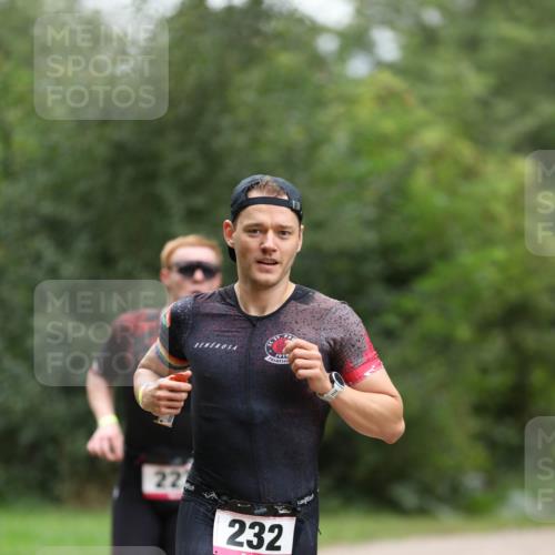 30.08.2026 - Elbe Triathlon Hamburg Antke Förster http://msf.ph/oto/10094857 30.08.2026 09:33:00 Laufen 1919, 226, 232 meine-sportfotos.de