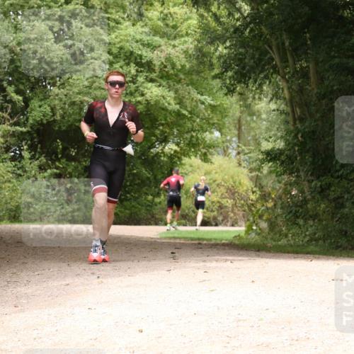 30.08.2026 - Elbe Triathlon Hamburg Antke Förster http://msf.ph/oto/10094870 30.08.2026 09:50:00 Laufen  meine-sportfotos.de