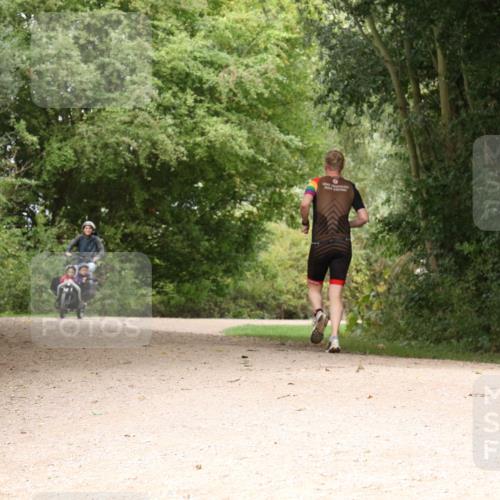 30.08.2026 - Elbe Triathlon Hamburg Antke Förster http://msf.ph/oto/10094898 30.08.2026 09:51:58 Laufen 91 meine-sportfotos.de