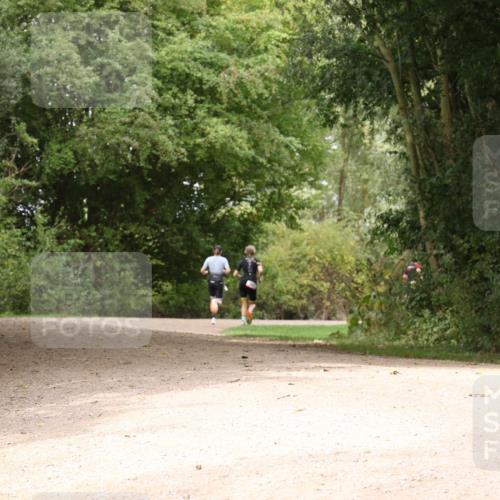 30.08.2026 - Elbe Triathlon Hamburg Antke Förster http://msf.ph/oto/10094912 30.08.2026 09:52:21 Laufen 220 meine-sportfotos.de