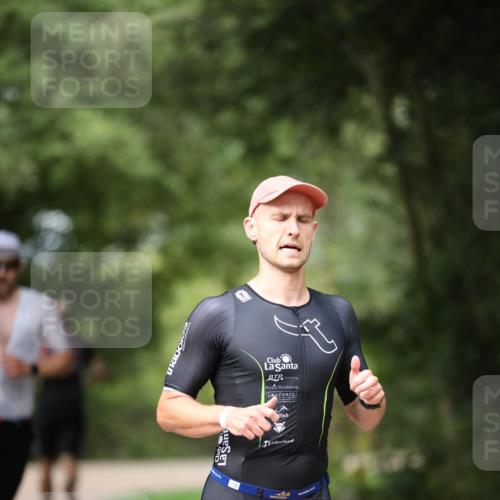 30.08.2026 - Elbe Triathlon Hamburg Antke Förster http://msf.ph/oto/10094915 30.08.2026 09:37:13 Laufen 186 meine-sportfotos.de